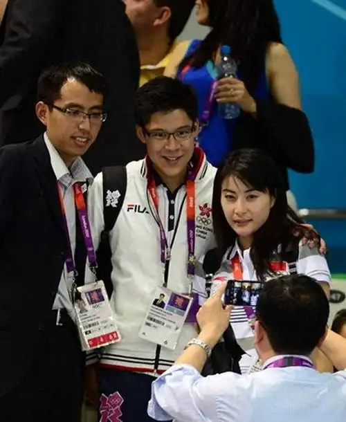 郭晶晶被霍启刚苦追8年婚后掌家中大权丈夫疼爱公婆尊重