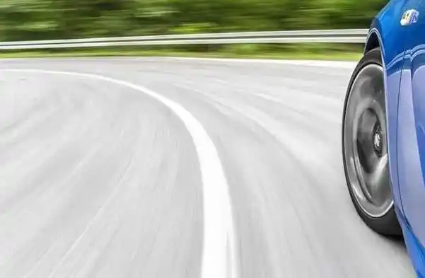 汽车转弯的小技巧