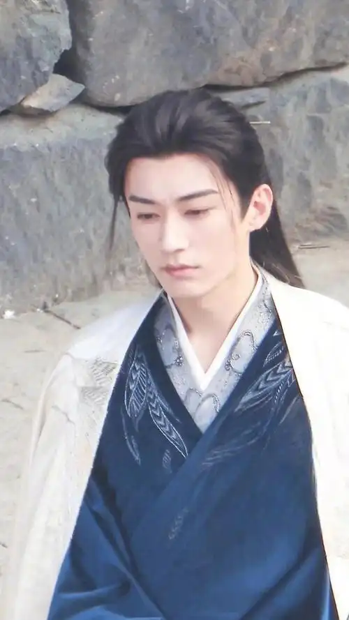 璟帝的衣柜……|刘学义_新浪新闻