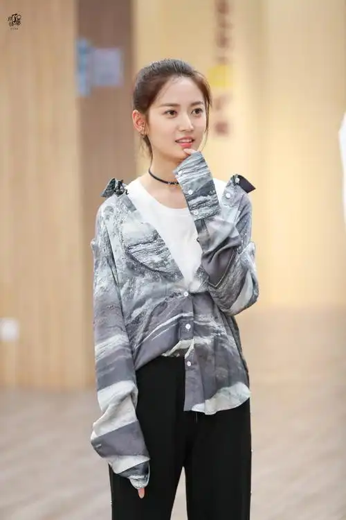 陈钰琪超话#陈钰琪超时空罗曼史##lagogo代言人陈钰琪#201905 创造营