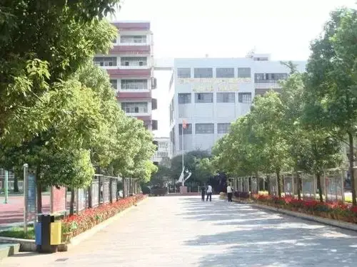 走!去昆十二中!