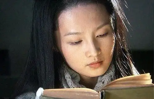 李沁为什么迟迟不红和她出道前两年拍的戏有关