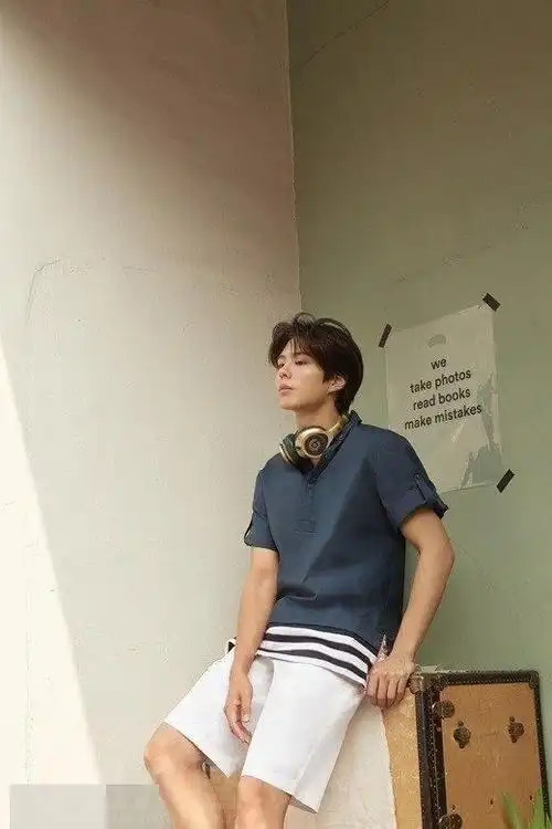 肌肉男:朴宝剑春季宣传写真高清图片 清爽干练魅力十足-小虾米