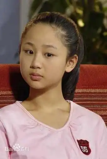 她12岁演《家有儿女》夏雪,10年后被指撞脸李菲儿