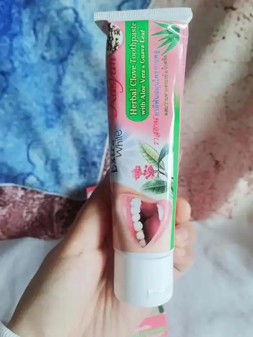 近期用的泰国牙膏