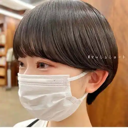 蘑菇头发型怎么描写(蘑菇头烫发发型图片女)-百科学社