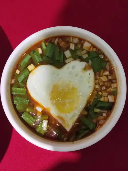 送你一碗长寿面,外加荷包蛋,吃它健康又长寿,幸福快乐用不够,幸运天天