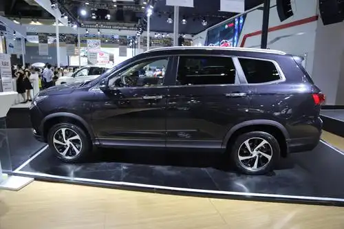 北汽幻速s7,10万级别7座中型suv,车展实拍!