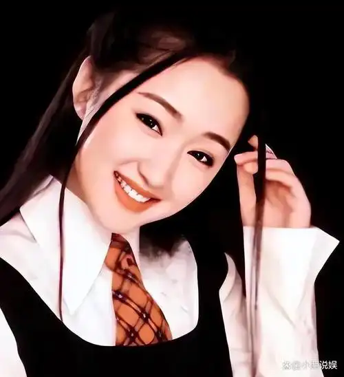 这一次,单身二十多年的杨钰莹,给圈内的所有女星上了一课