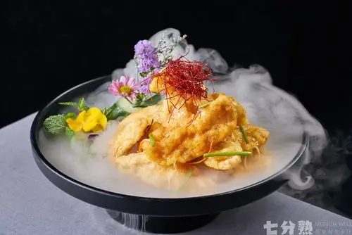 几款东北家常菜-锅包肉,小鸡炖蘑菇,东北大拉皮