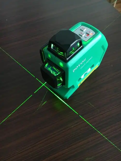 度维12线激光水平仪dll3360rg贴墙仪