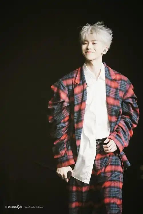 蔡徐坤超话  没有别人 只有你  @蔡徐坤  #蔡徐坤ins#    愿我的宝北