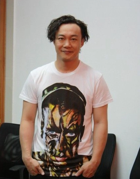 有一种发型叫陈奕迅的"泡面头",看似很普通,一般人驾驭不住!