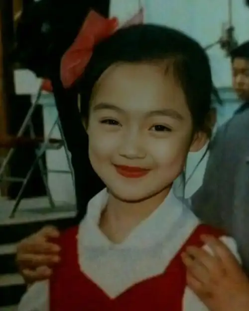 回顾薛佳凝:分手15年胡歌娶妻生子,她却选择出家背后心酸无人知