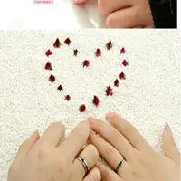 十指相扣手牵手情侣头像