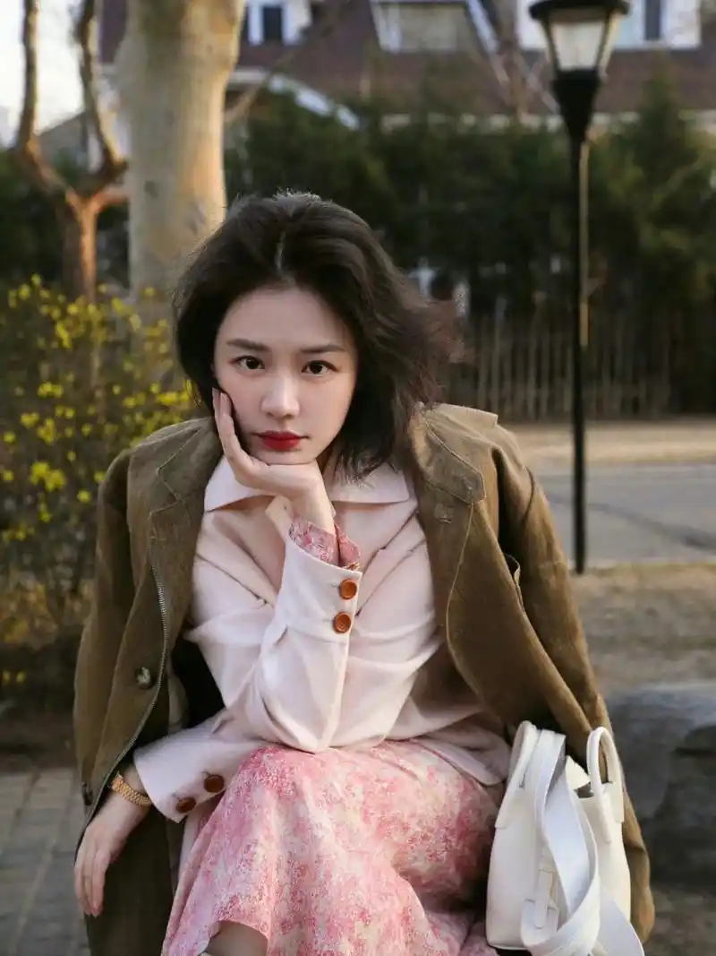 马思纯最新照片好美