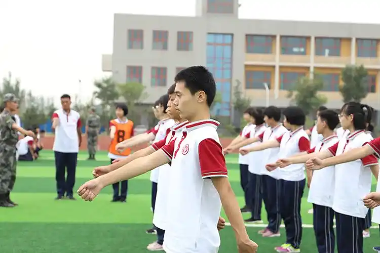 精英中学邢台校区高一军训正式开始!