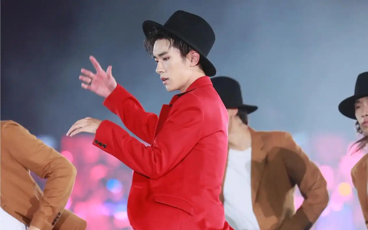 易烊千玺|tfboys六周年演唱会 易烊千玺舞蹈solo直拍《when you want