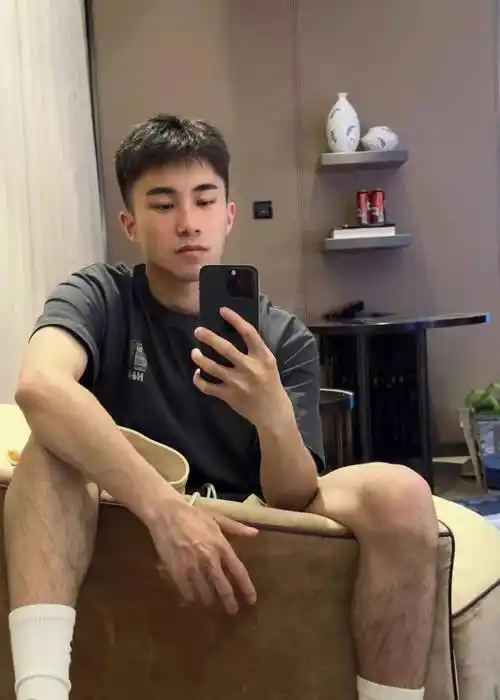 自然碎盖 |男生帅到掉渣的发型