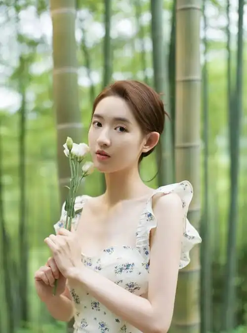 王玉雯,甜美的仙女气息__财经头条