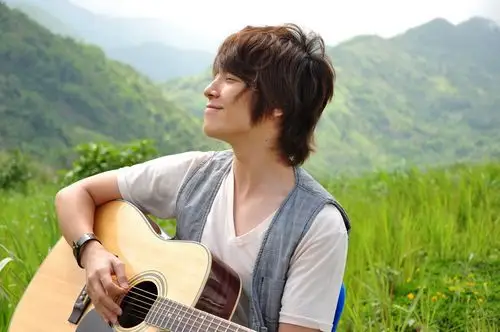 的很完美^^ 090610 kbs2《有余满满》放送    我们的孝道偶像李东海