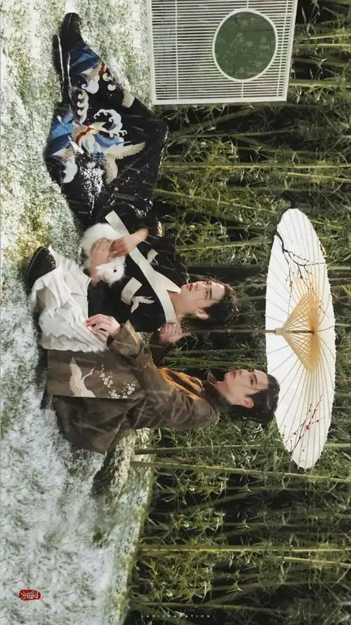 博君一肖战山为王时尚芭莎杂志