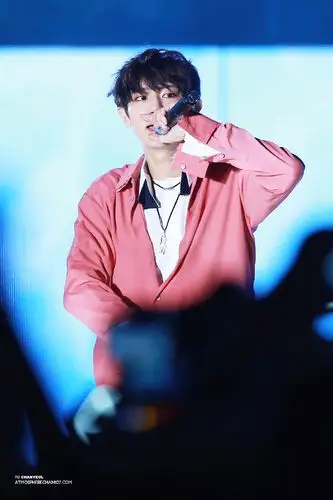 朴灿烈# #朴灿烈frealluv# 是舞台上发光的粉色小仙子