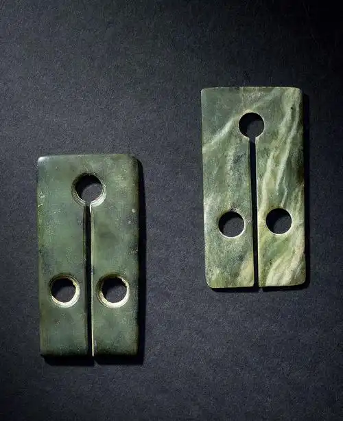 1097 卑南文化 青玉玦 (一对)