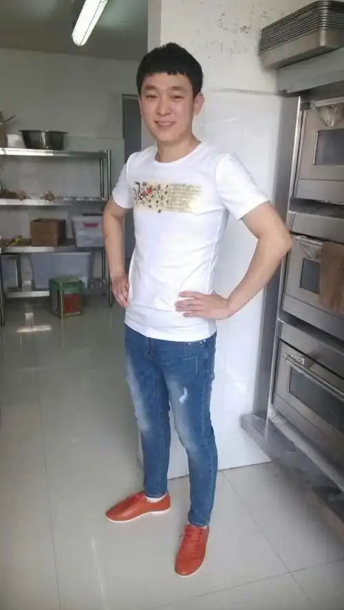 我男生,22岁,身高174体重135正常吗?反正看着很胖,是不是虚胖?