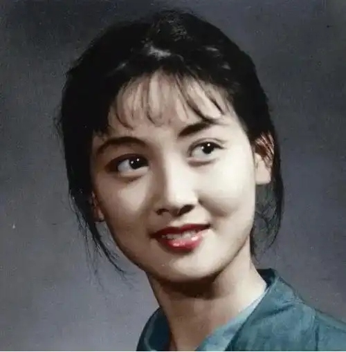 张国立前妻罗秀春离婚后只有一个要求以后不能再生孩子