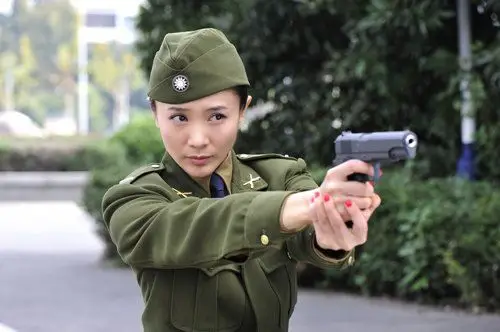 刘钇彤《血色玫瑰3》变女特工演真功夫