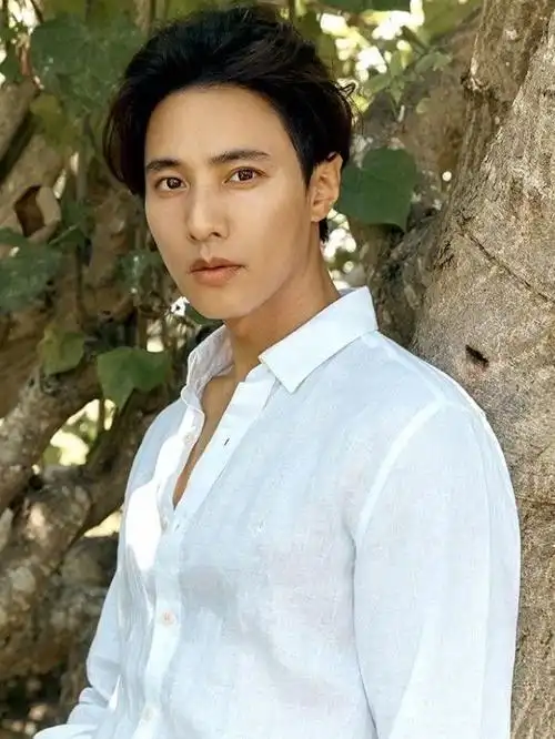 元斌新写真来了!所以他为什么不出来拍戏了