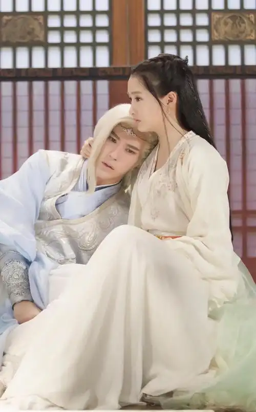 轩辕剑之汉之云(2017年张云龙,关晓彤主演电视剧)_尚可名片