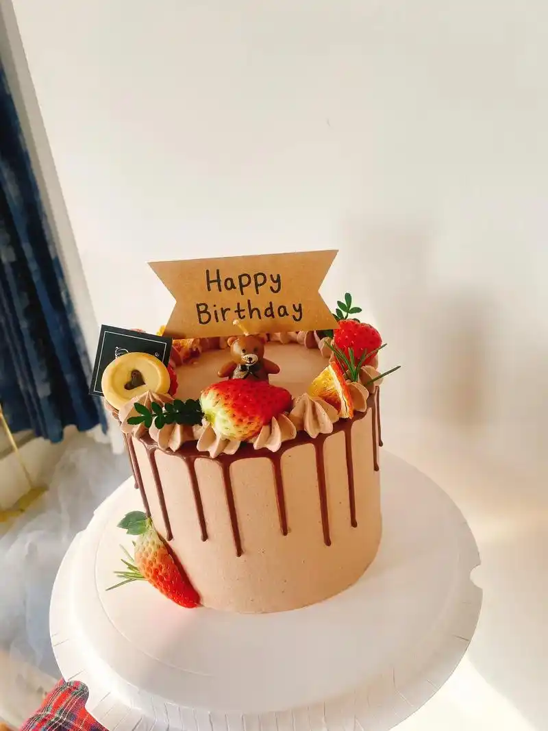 5寸巧克力生椰拿铁蛋糕