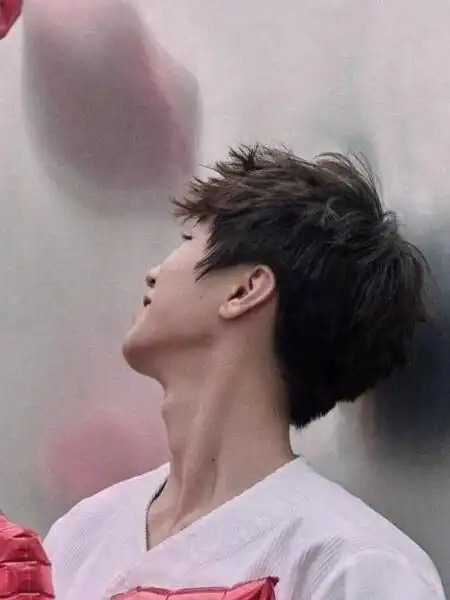 来自"网巨卡"的喉结锁骨杀