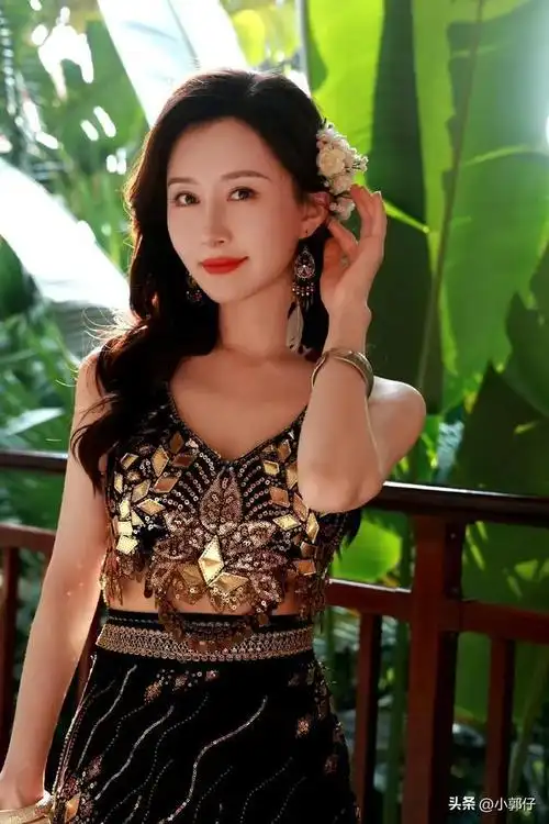 白衬衫|舒畅(演员)_网易订阅