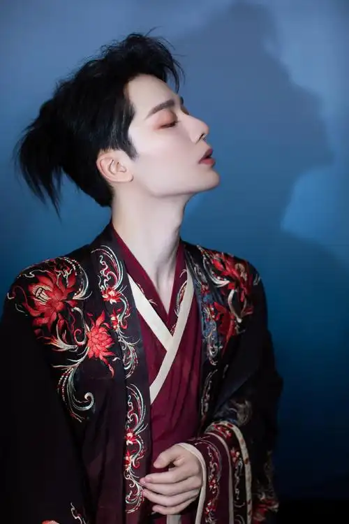 李岱昆汉服首秀##李岱昆汉服造型