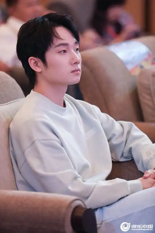 蒋敦豪化身"新司机顾问"亮相全新综艺 新歌创作精益求精不马虎