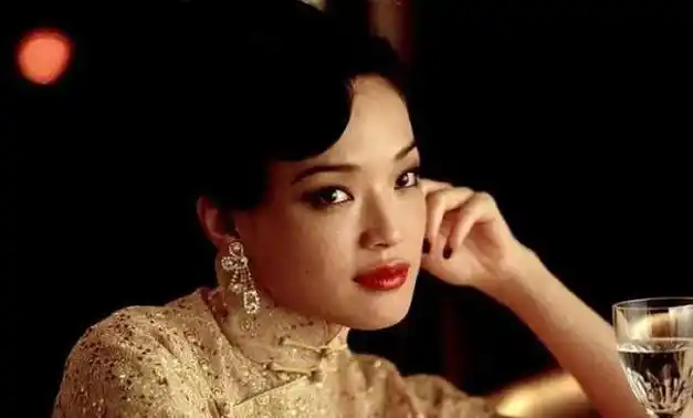 从争议女星到实力派舒淇那坎坷却闪亮的演艺之路