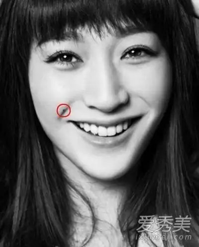 桃花爆棚惹人嫉 盘点女人脸上的桃花痣