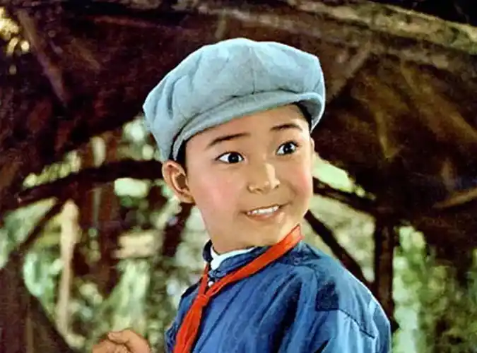 盘点老电影中的10位小英雄形象,嘎子,冬子,海娃,都是少年偶像_敌人