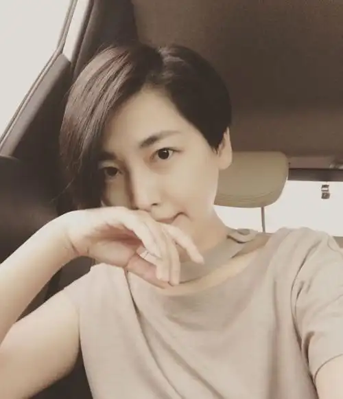 夕又米:19岁嫁给38岁的高晓松,20岁生女被离婚,如今她怎样了?