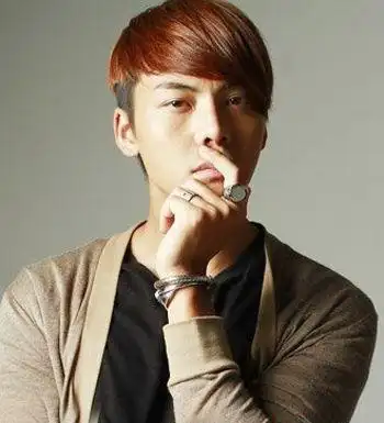 男生斜刘海发型设计 男式斜刘海发型图片(3)