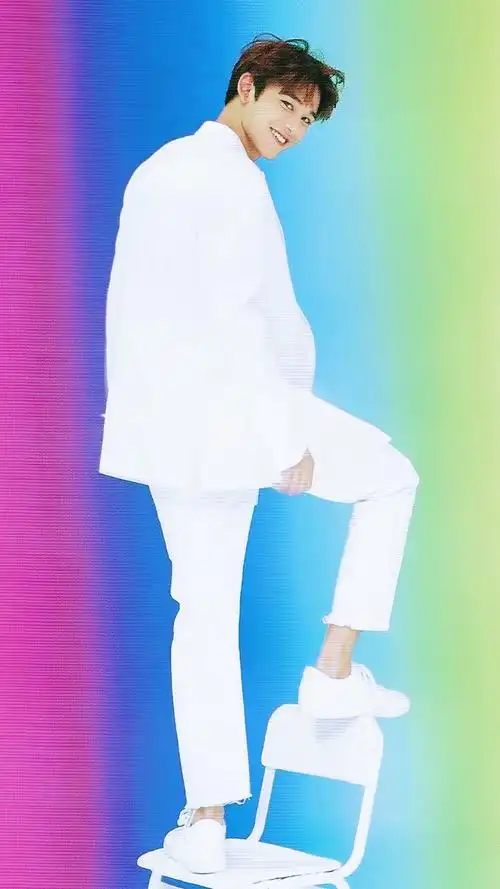 黄旭熙lucas19990125