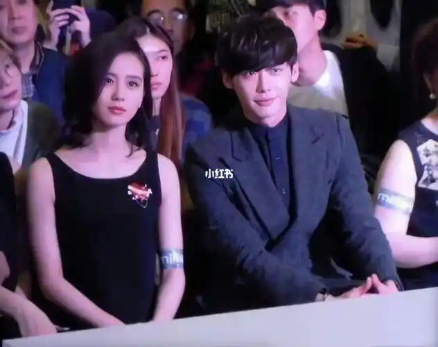 刘诗诗李钟硕同框