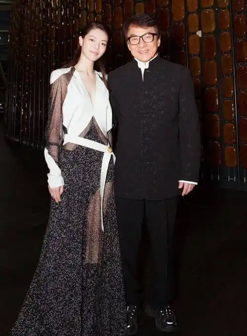 钟楚曦有多讨喜?