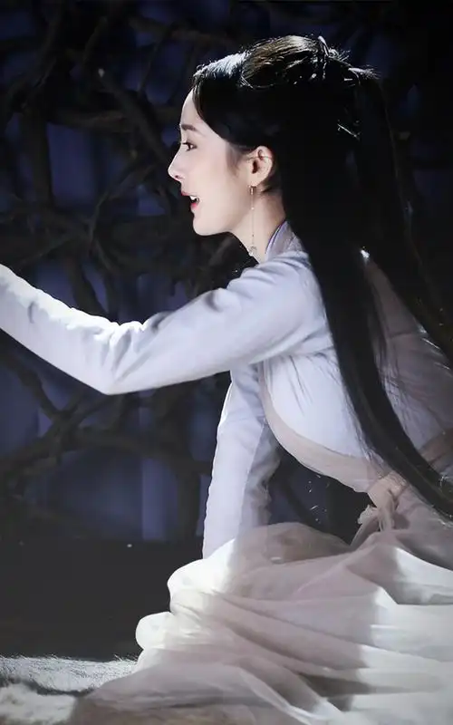 杨幂电视剧三生三世十里桃花古装养眼灵动图片