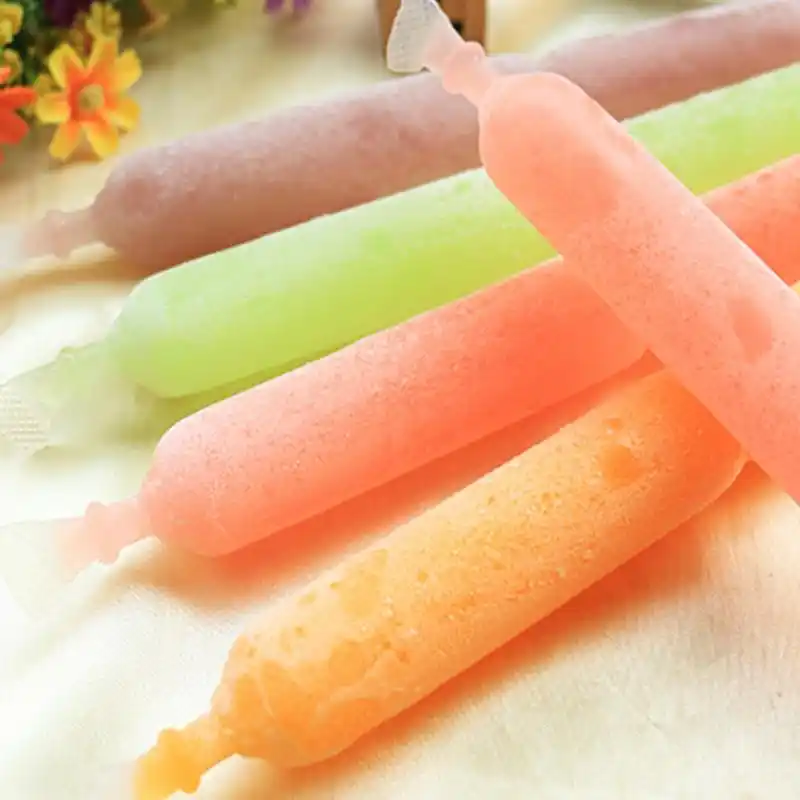 但是长大后就觉得有些甜了,虽然舍不得但是要和老冰棍选择一个的话