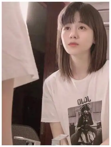 女装|胡先煦|校花_新浪新闻