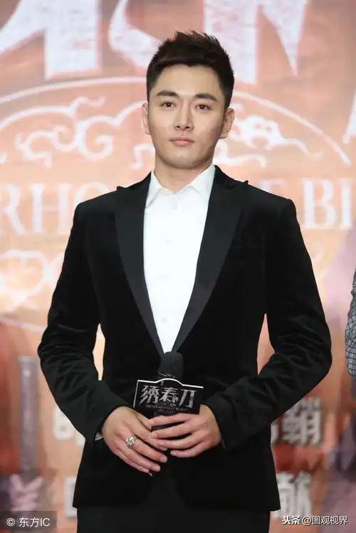 李姓明星(盘点中国10位姓李的80后男明星,有国民校草李易峰,中二的